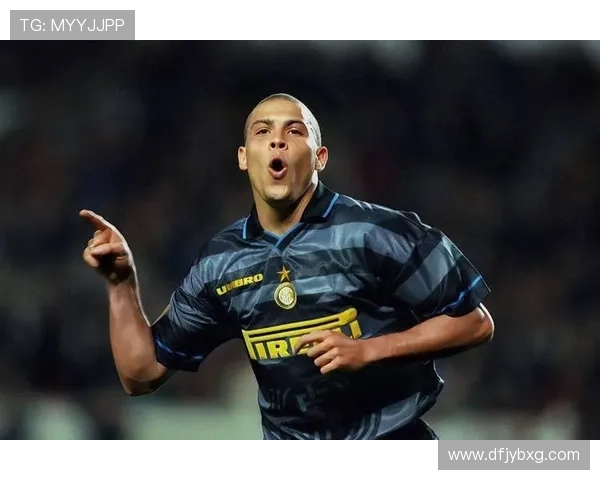 2025年世界足球前十大球星排名盘点与分析 2025年世界足球前十大球星排名盘点与分析