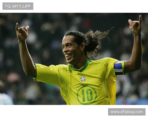 全球足球巨星风云榜 揭秘足坛传奇人物的精彩人生与辉煌成就