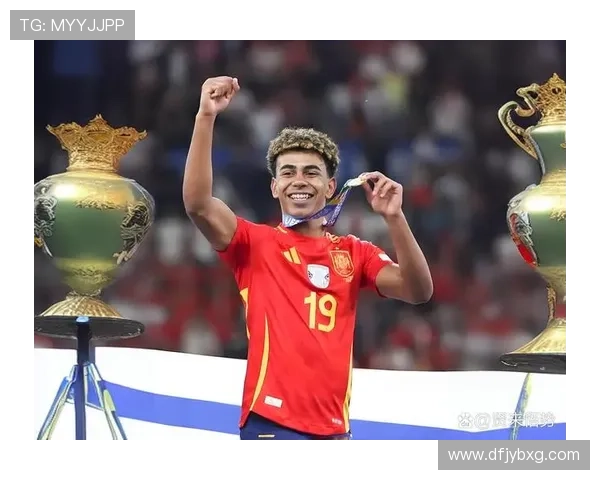 美国00后足球新星崛起 揭示未来之星的无限潜力与挑战 美国00后足球新星崛起 揭示未来之星的无限潜力与挑战