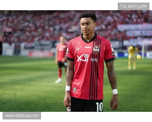 足球球星秋冬时尚穿搭大揭秘 让你轻松借鉴球场外的潮流风范