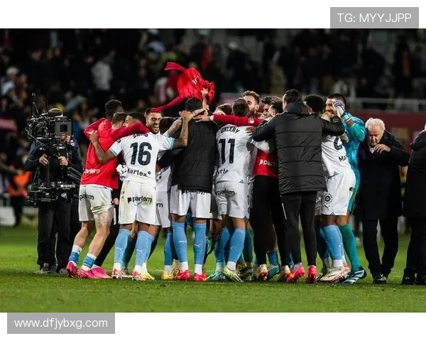 足球球星曾对决的经典比赛回顾与分析